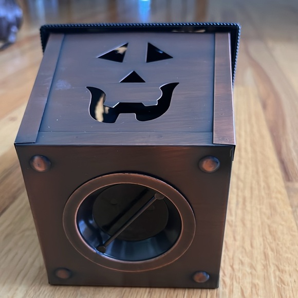 Copper-tone Halloween Jack-o-lantern. Includes tea light. - Picture 5 of 9
